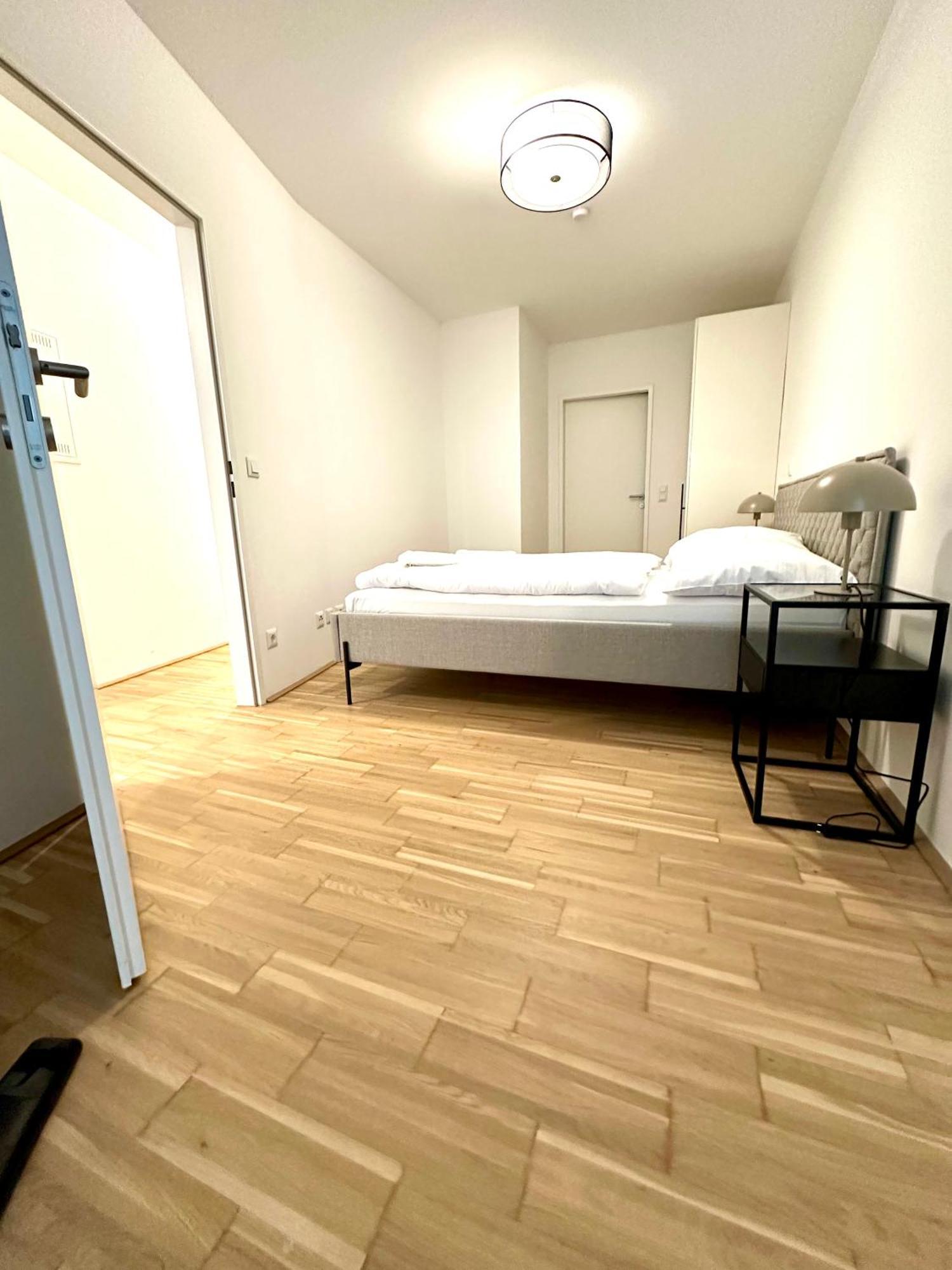 Coho City Apartments Mit Hauseigener Tiefgarage Vienna Exterior photo