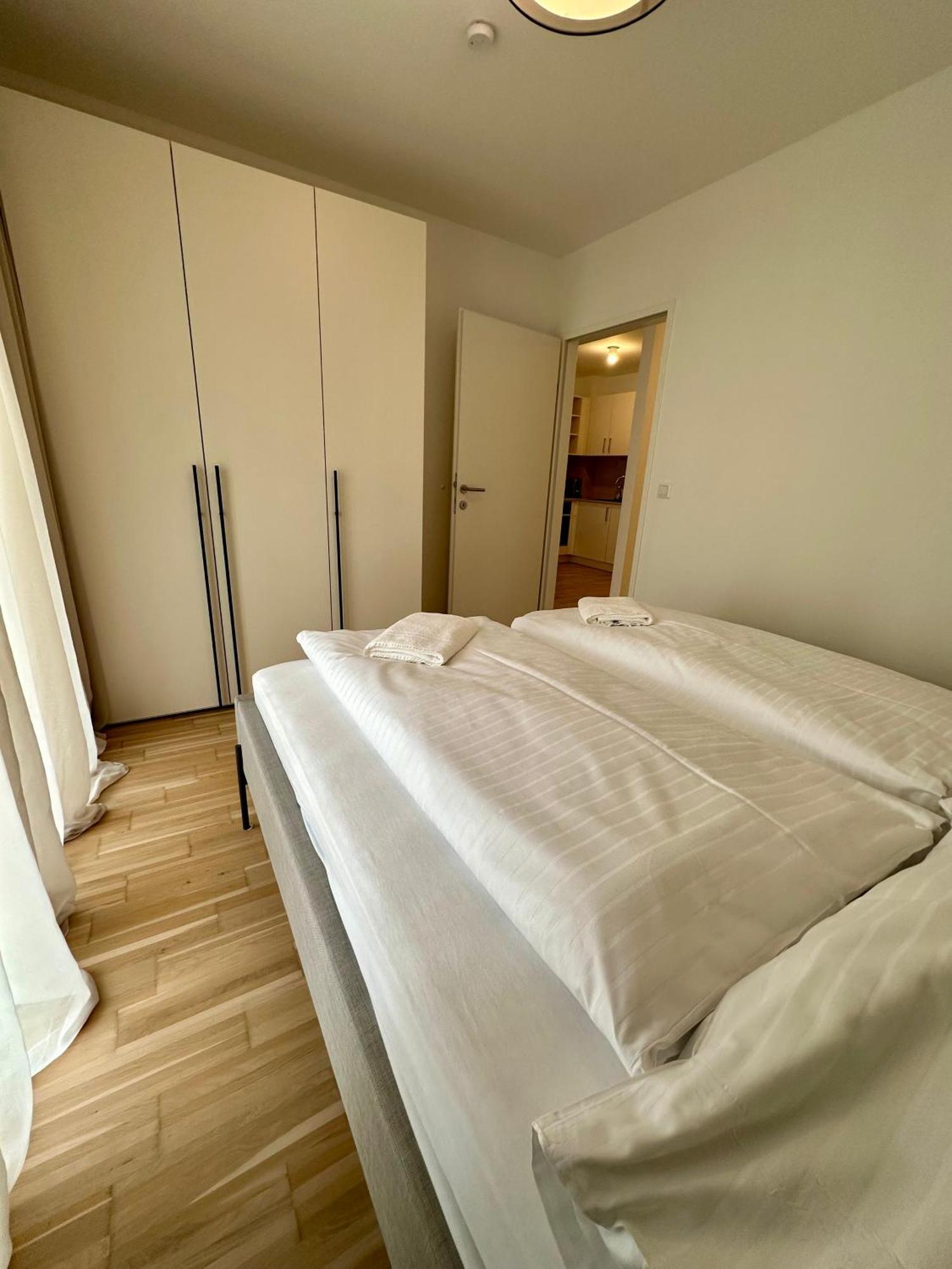 Coho City Apartments Mit Hauseigener Tiefgarage Vienna Exterior photo